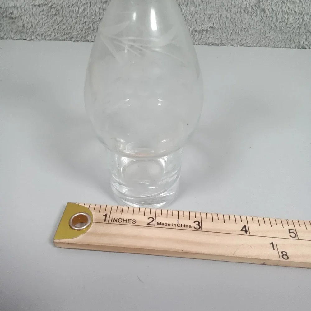 Vintage Etched Glass Bud Vase Ruffled Rim Grape Vine Motif Clear 7.25‎ Inch